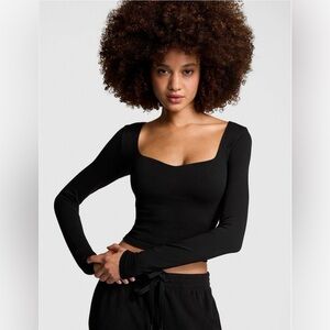 PINK Victoria's Secret Black Square-Neck soft seamless Notched Long Sleeve Top